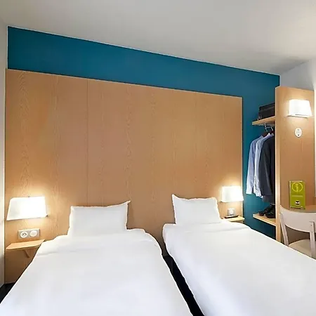 Centre Alpexpo Hotel 2*
