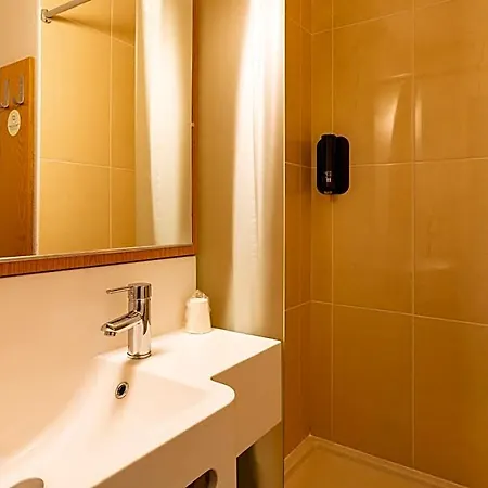Centre Alpexpo Hotel 2*