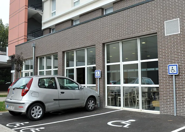 Centre Alpexpo Hotel